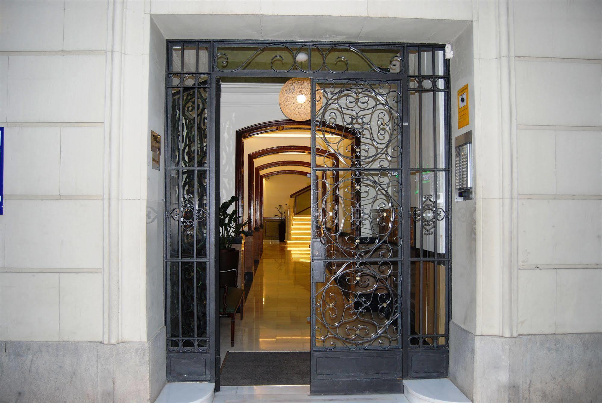 Mercedes Heritage Apartments バルセロナ エクステリア 写真